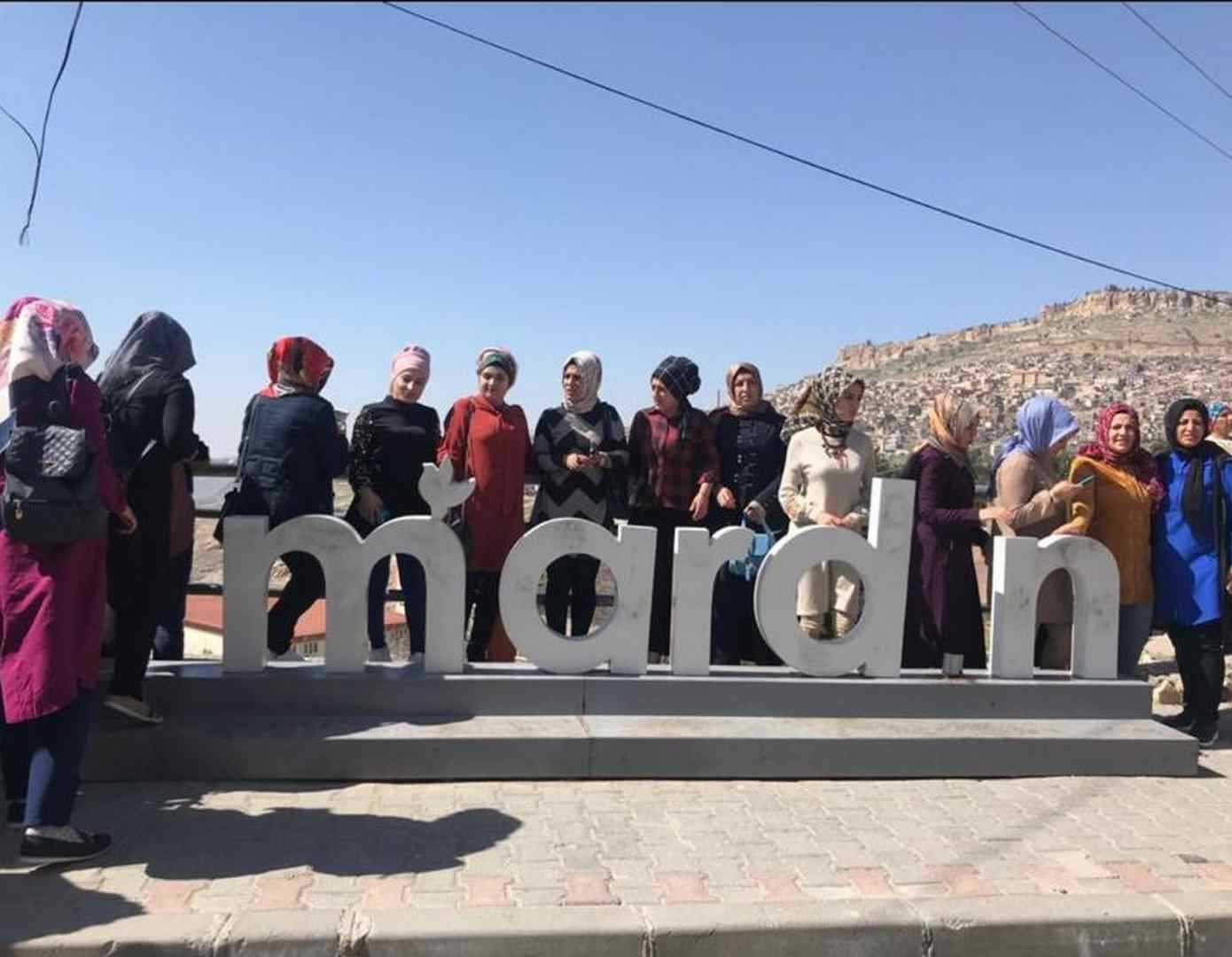 Dicle’deki 100 kadın, 8 Mart Dünya Kadınlar Günü etkinliğinde Mardin’i gezdi