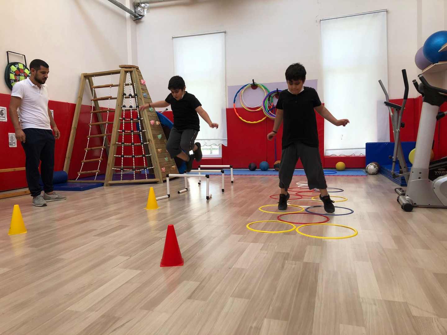 DBB’NİN SPOR EĞİTİMLERİ OTİZMLİ ÇOCUKLARIN YAŞAMA TUTUNMASINI SAĞLIYOR