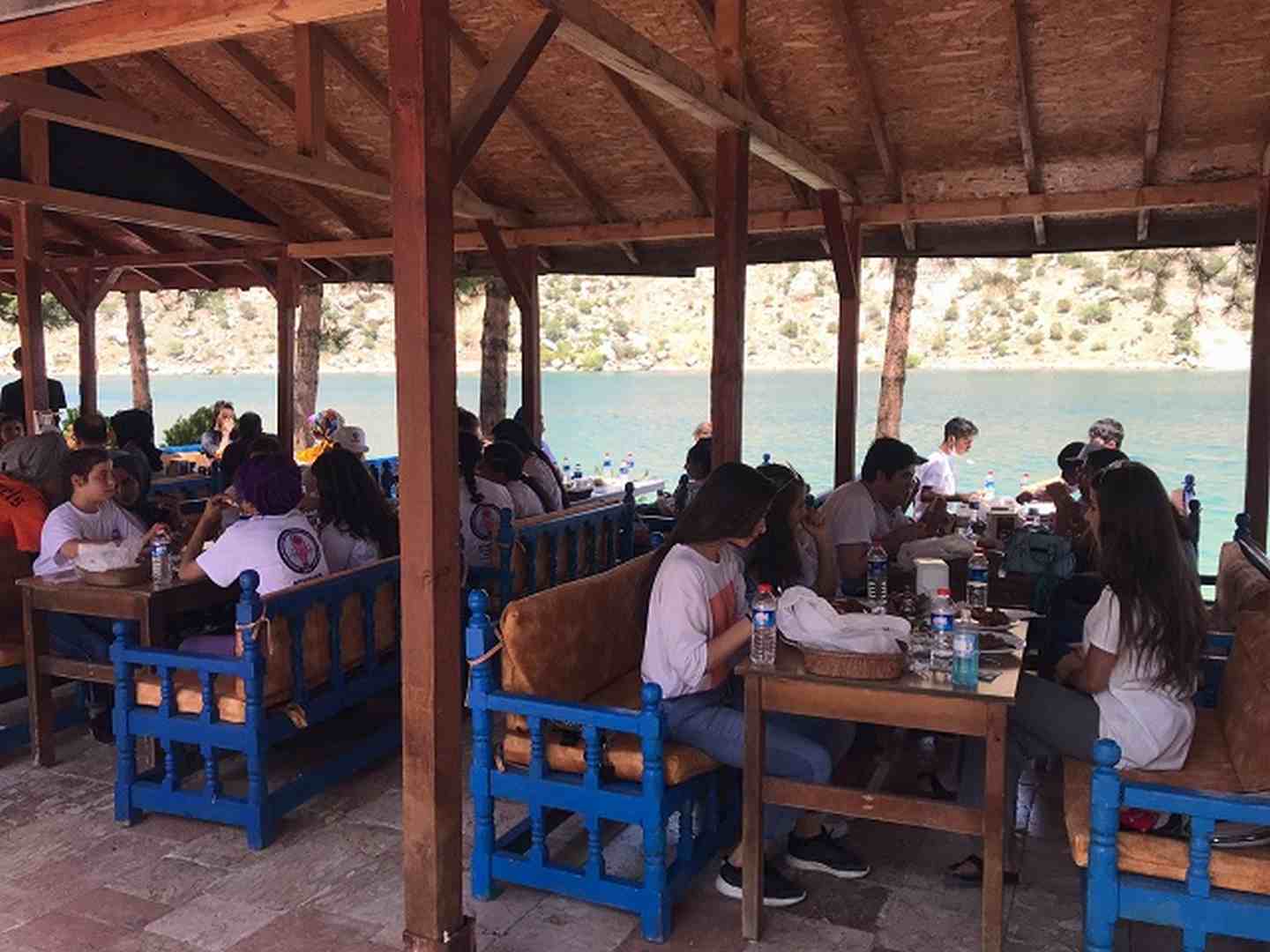 EBEVEYNLERİ KANSER HASTASI OLAN ÇOCUKLARA MORAL GEZİSİ