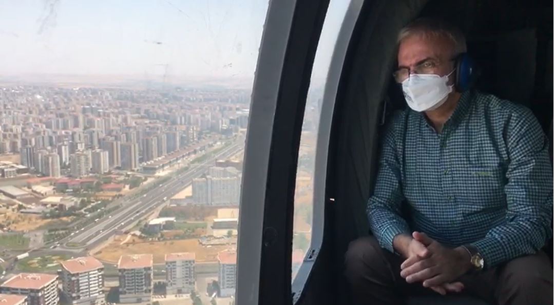 DİYARBAKIR VALİSİ MÜNİR KARALOĞLU HAVADAN TRAFİK DENETİMİ YAPTI