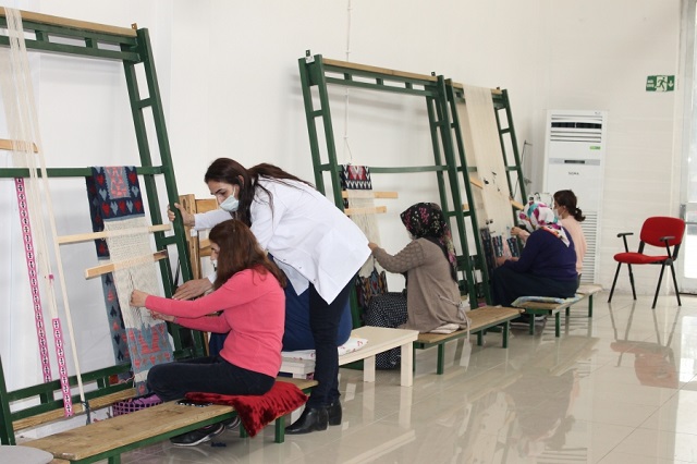 DİSMEK’te eğitimler devam ediyor