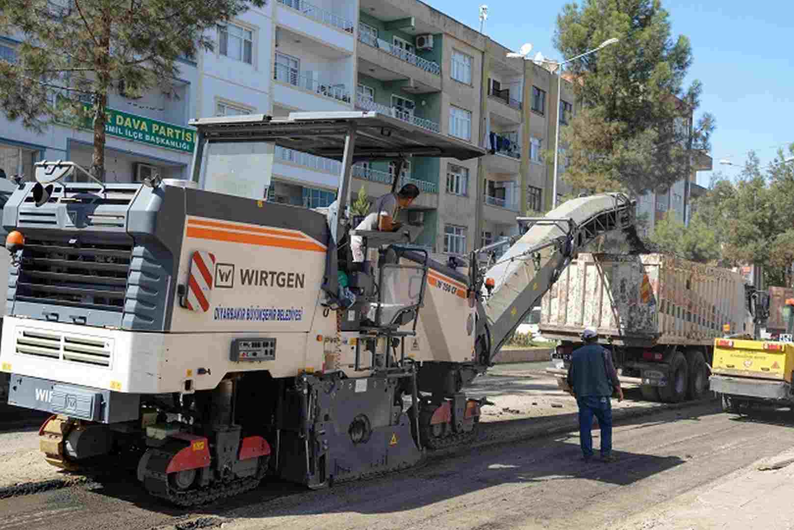 Bismil İstasyon Caddesi yenileniyor