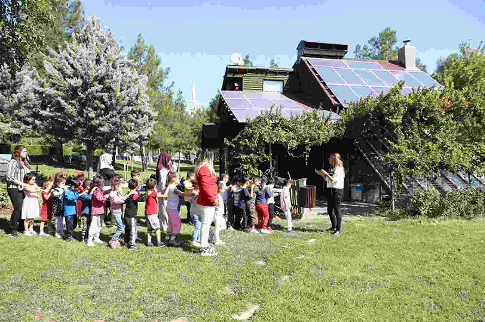 Güneşevi minikleri ağırladı