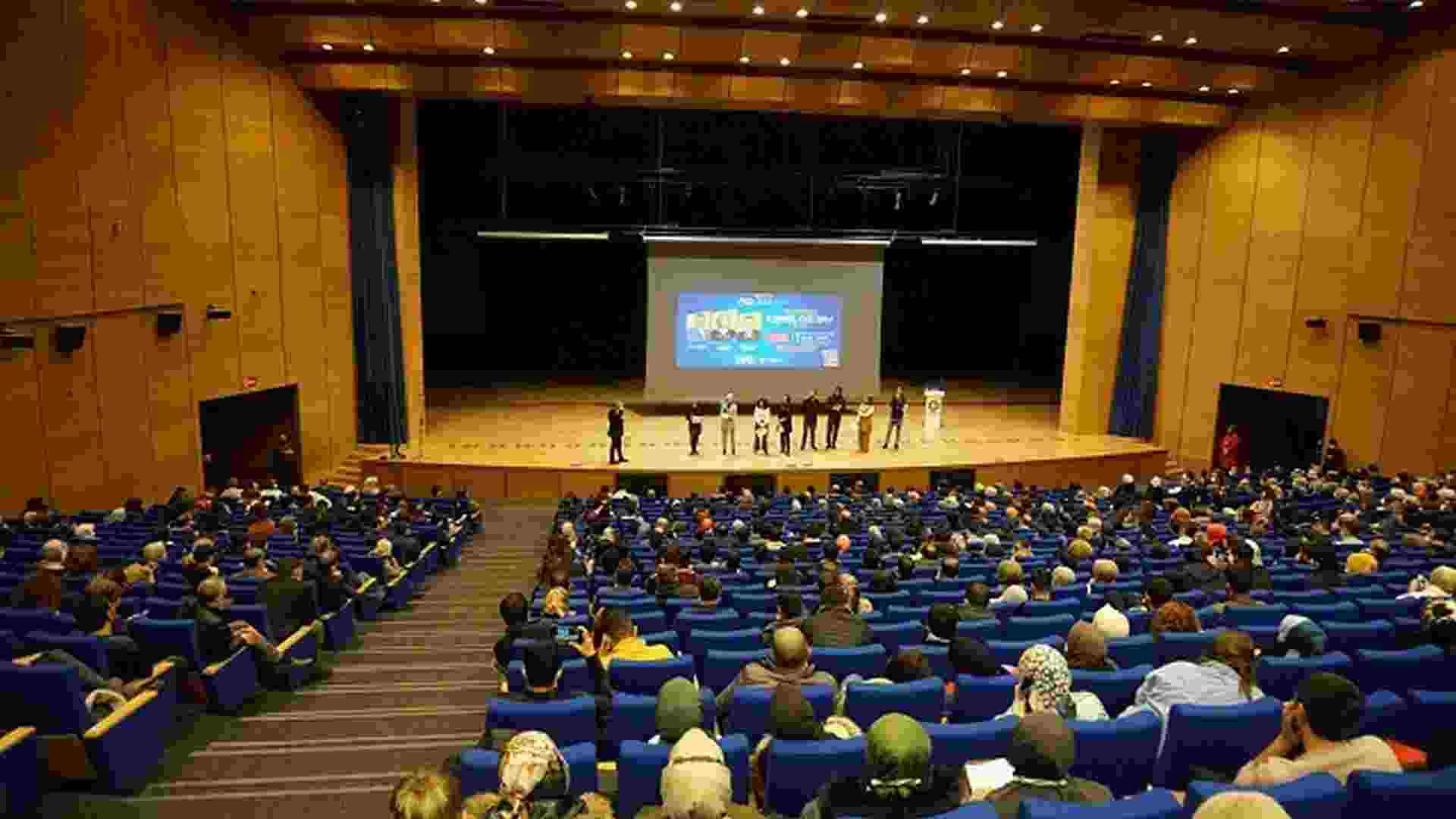 “Kişisel Gelişim Zirvesi”nden 1500 kişi faydalandı