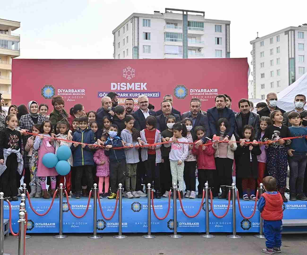 Vali Karaloğlu: “DİSMEK’i bir halk üniversitesi olarak görüyoruz”