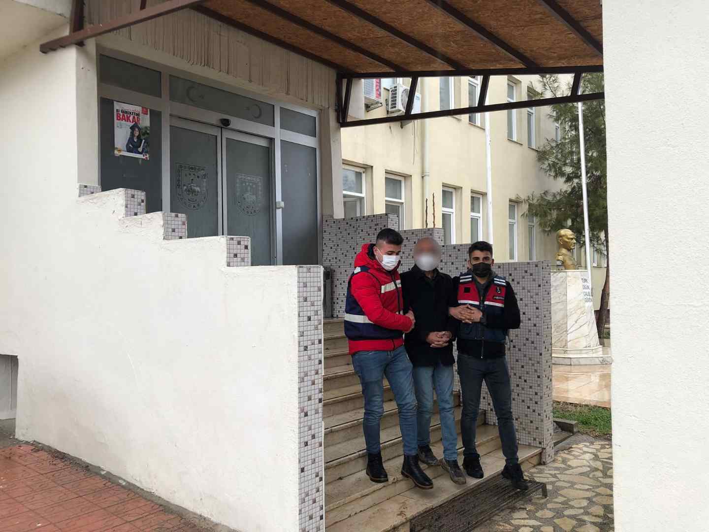 Diyarbakır’da silahlı terör örgütüne üye olma suçundan aranan 1 şüpheli yakalandı