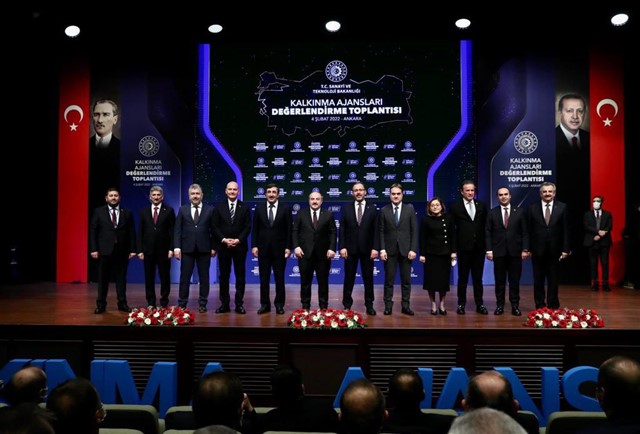 Vali Karaloğlu, Kalkınma Ajansları Değerlendirme Toplantısına katıldı