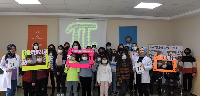 Bilgievi öğrencileri “Dünya Pi Günü”nü kutladı