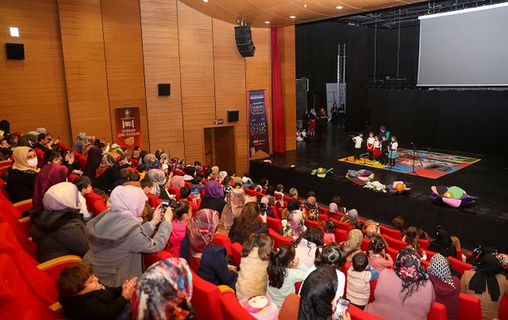 Minikler dönem sonunda hünerlerini sergiledi