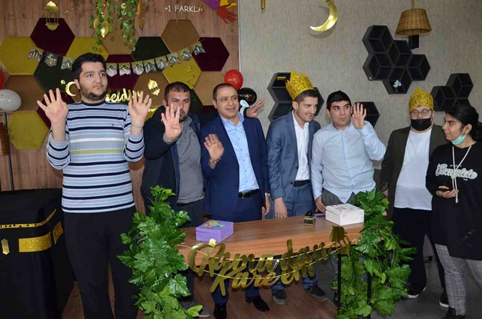 Özel gereksinimli bireyler Kur’an’a geçmenin sevincini yaşadı