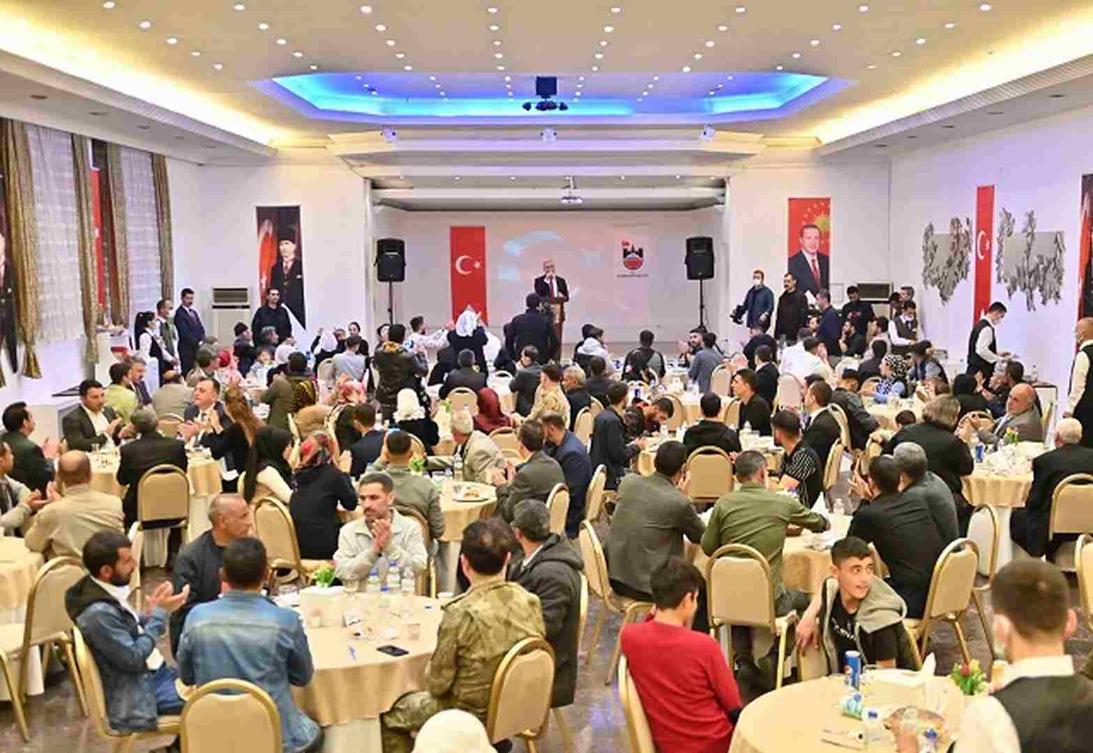 Vali Karaloğlu, Domlarla iftarda bir araya geldi