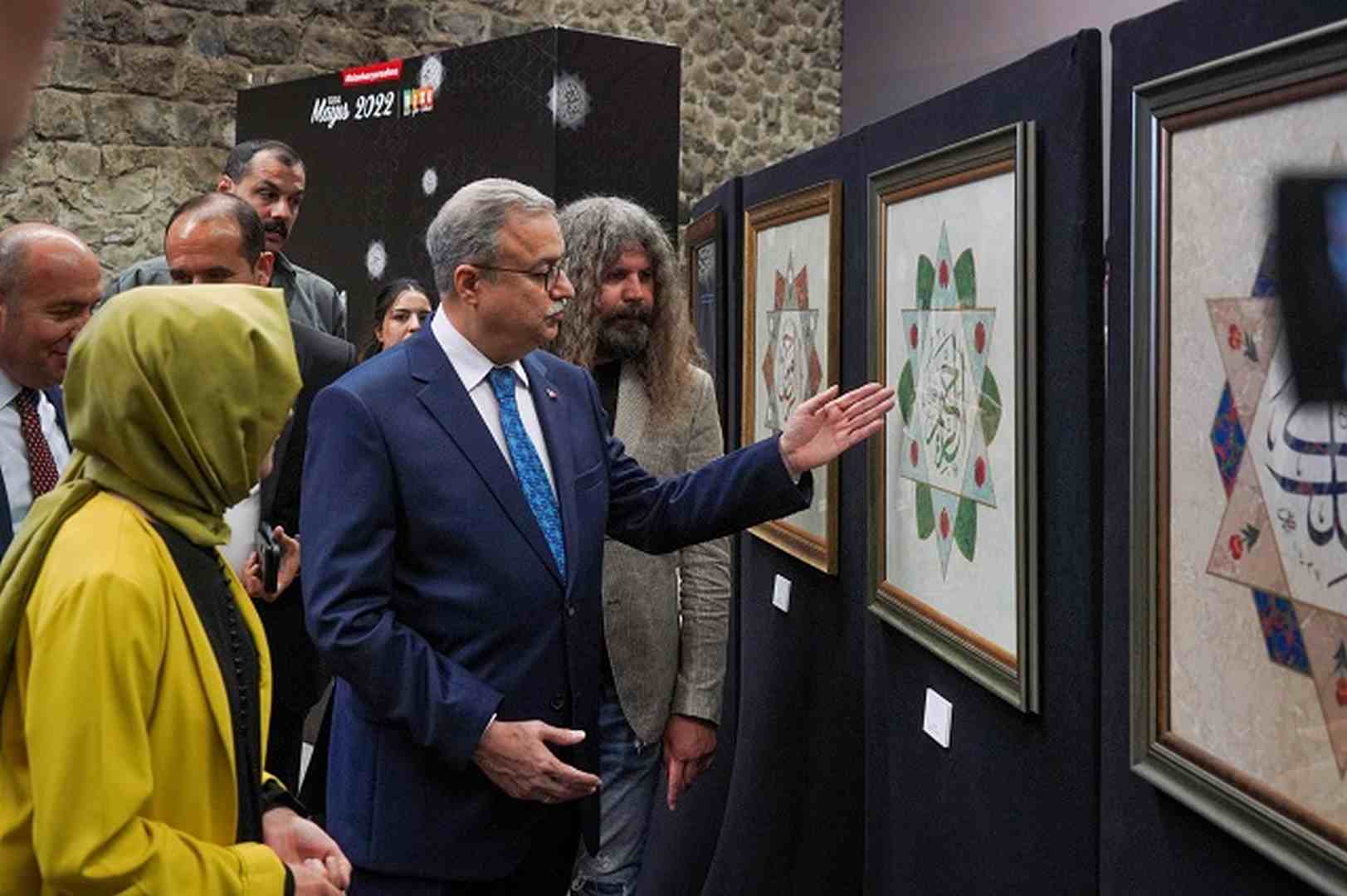 Vali Su, “KÜLL (Esma’ül Hüsna)” sergisini açtı