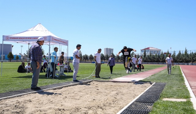 Özel gereksinimli çocuklar madalya aldı
