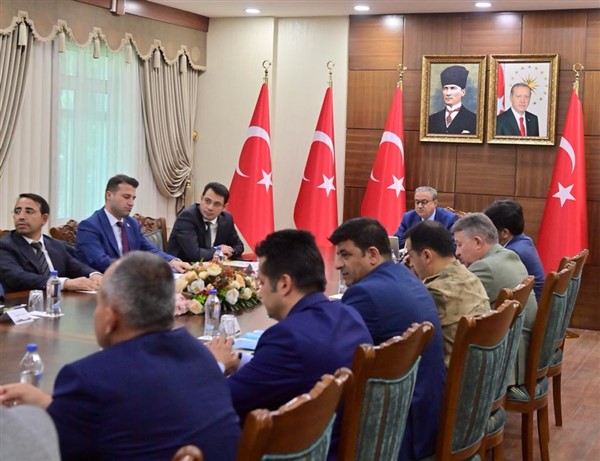 Vali Su Başkanlığında, Bağımlılıkla Mücadele İl Koordinasyon Kurulu Toplantısı yapıldı