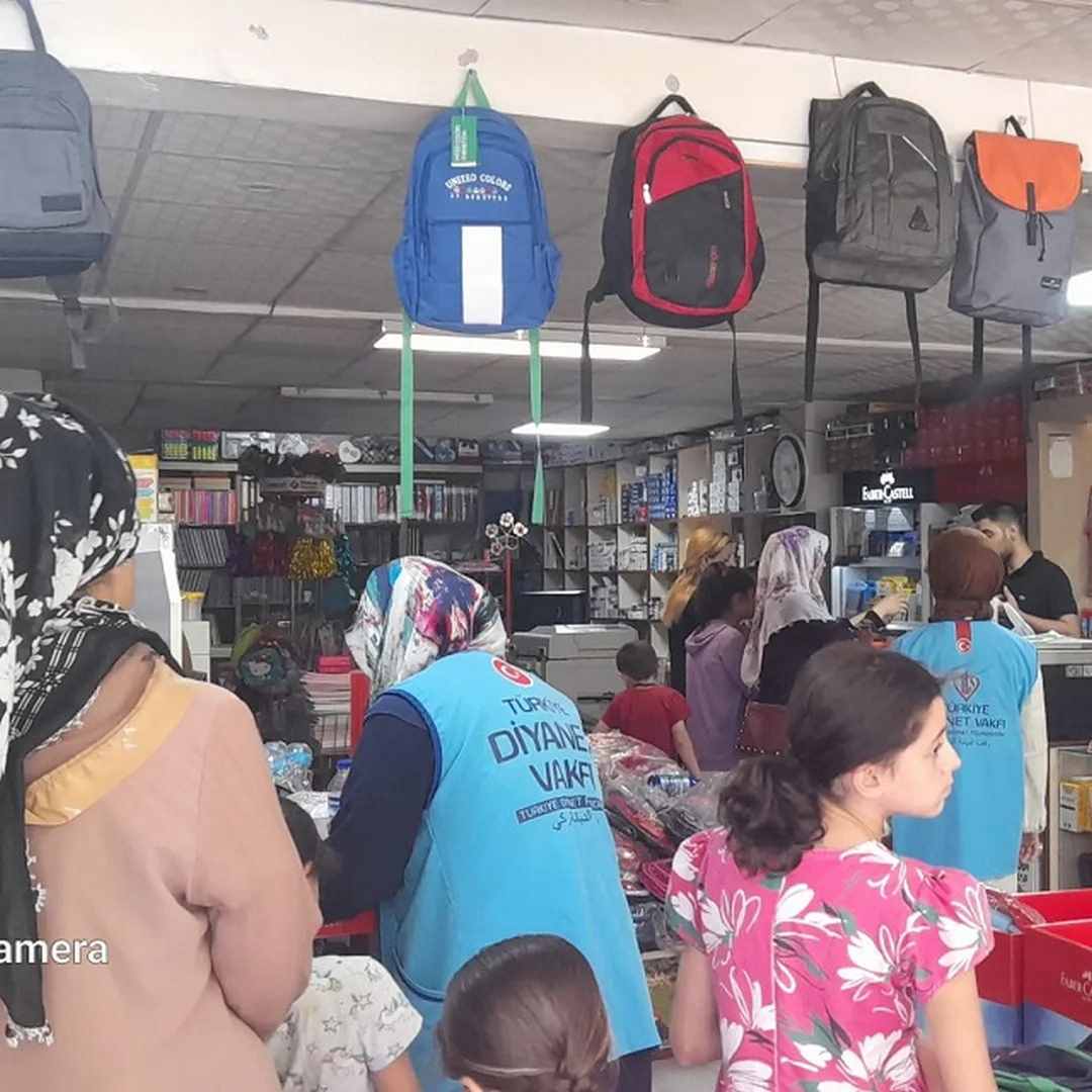 “Dost Eller, Gülen Yüzler” yardım kampanyası başladı