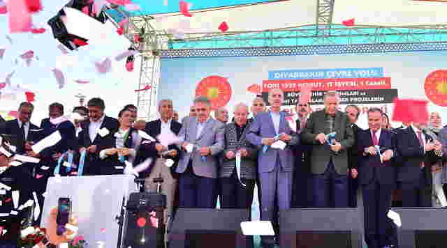 Cumhurbaşkanı Erdoğan: “Vekaleten başkanların idaresindeki belediyelerimizde güzel hizmet veriliyor”