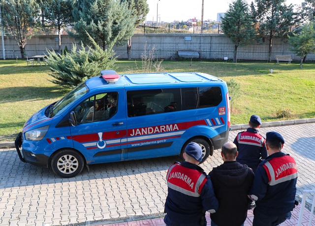 “Uyuşturucu veya Uyarıcı Madde Ticareti Yapma” suçundan hapis cezası olan şüpheli JASAT tarafından yakalandı