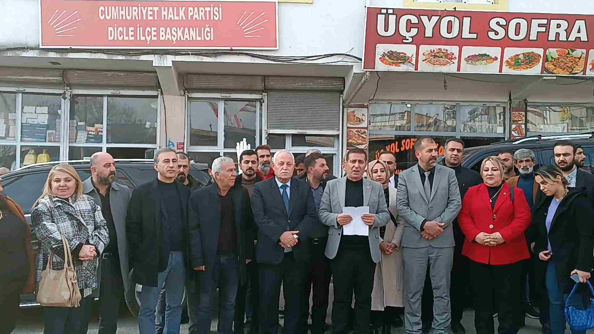 CHP Diyarbakır İl Başkanı Abdullah Atik ve il yönetimi, Dicle İlçesine çıkarma yaptı