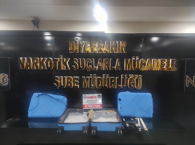 Diyarbakır’da gerçekleşen 42 operasyonda çok sayıda uyuşturucu ele geçirildi, 47 şüpheli tutuklandı