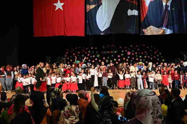 23 Nisan Çocuk Şenliği yapıldı