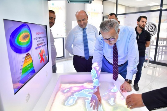 Vali Ali İhsan Su’dan Diyarbakır’ın yeni eğitim ve teknoloji merkezine ziyaret