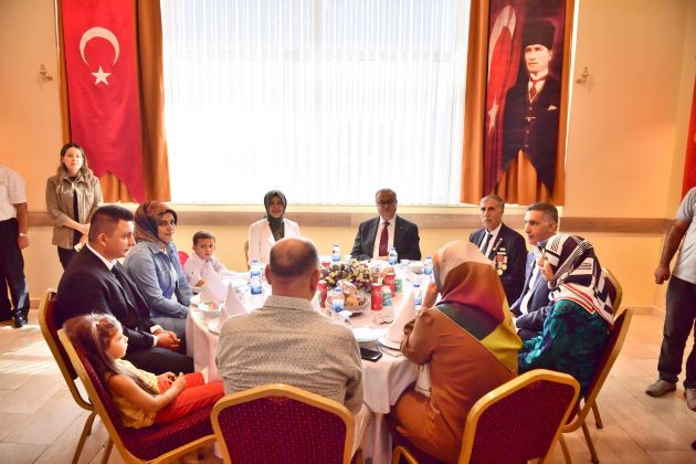 Vali Su, Gaziler Günü Münasebetiyle Şehit Aileleri ve Gazilerle Bir Araya Geldi