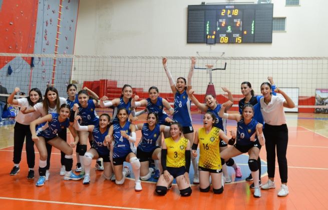 DBB Spor Genç Kadın Voleybol Takımı şampiyon oldu
