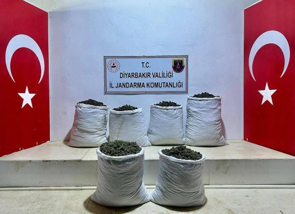Diyarbakır’da 79 kilogram esrar ele geçirildi