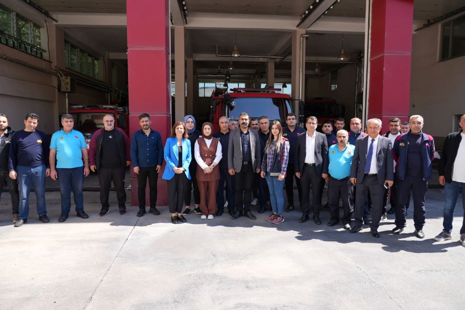 DBB Eş Başkanları, belediye birimleri ve DİSKİ personeliyle bir araya geldi