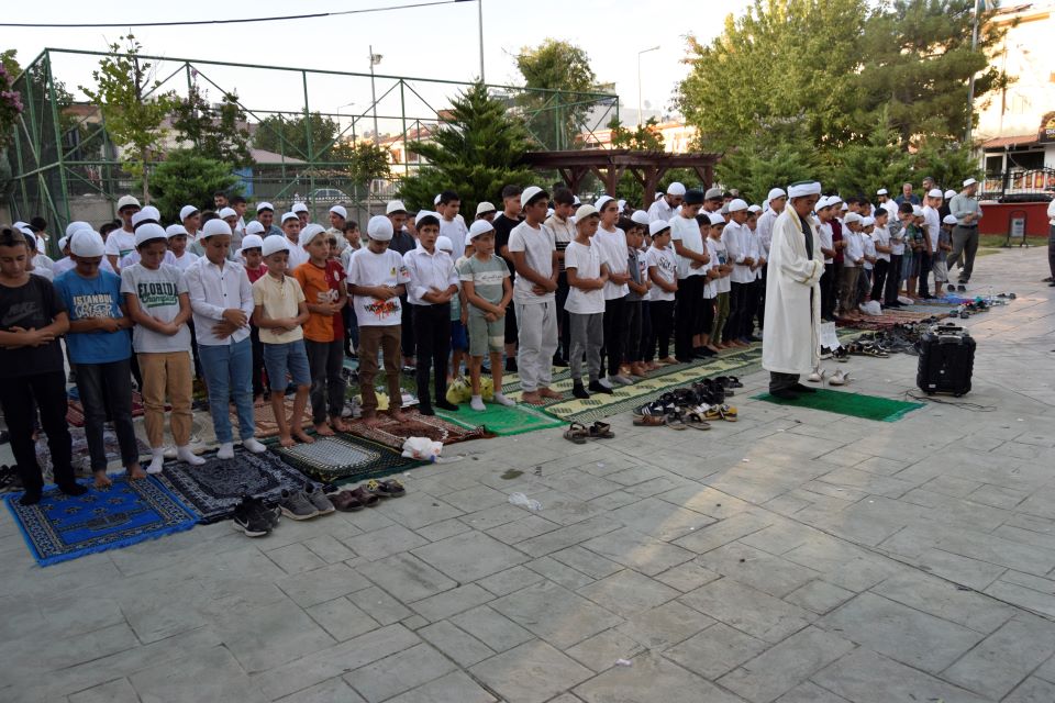 Dicle’de ‘Hayat Namazla Güzeldir’ etkinliği düzenlendi
