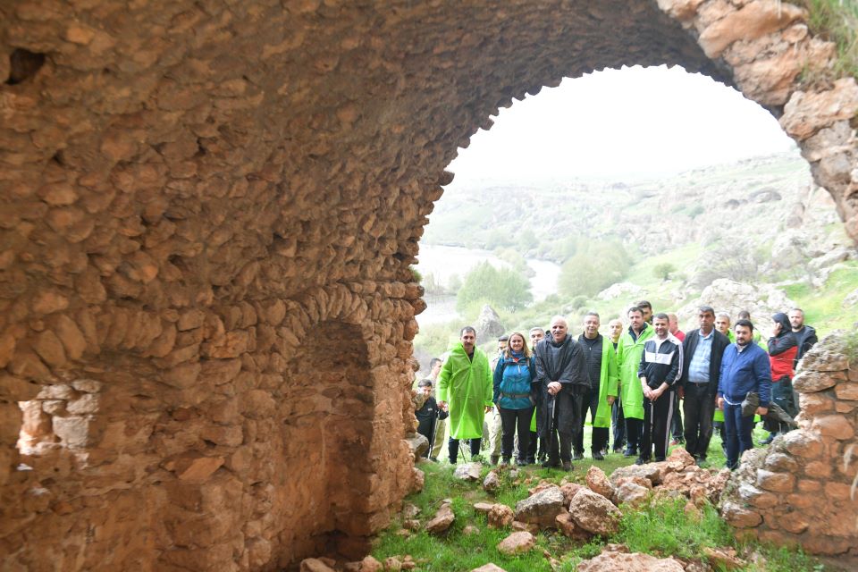 Tarihi Kral Yolu Diyarbakır’da Hayat Buluyor: İlk Yürüyüş Eğil Yatır Kanyonu’nda Gerçekleştirildi