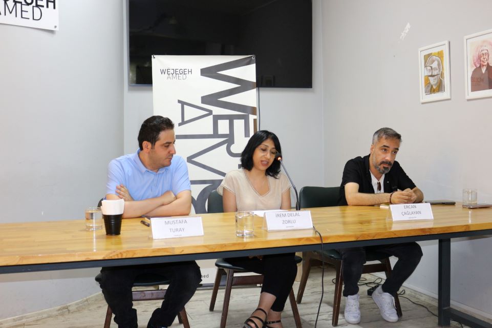 Gazeteci-Yazar Ercan Çağlayan şiir severlerle bir araya geldi