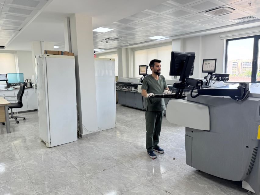 Gazi Yaşargil EAH Merkez Laboratuvarı Yeni Yerleşkesine Taşındı