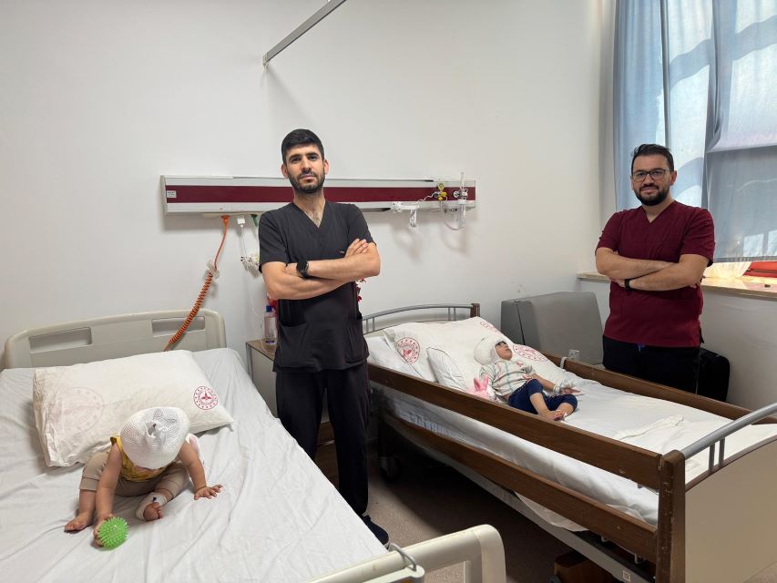 Diyarbakır’da Biyonik Kulak Ameliyatı Yapıldı