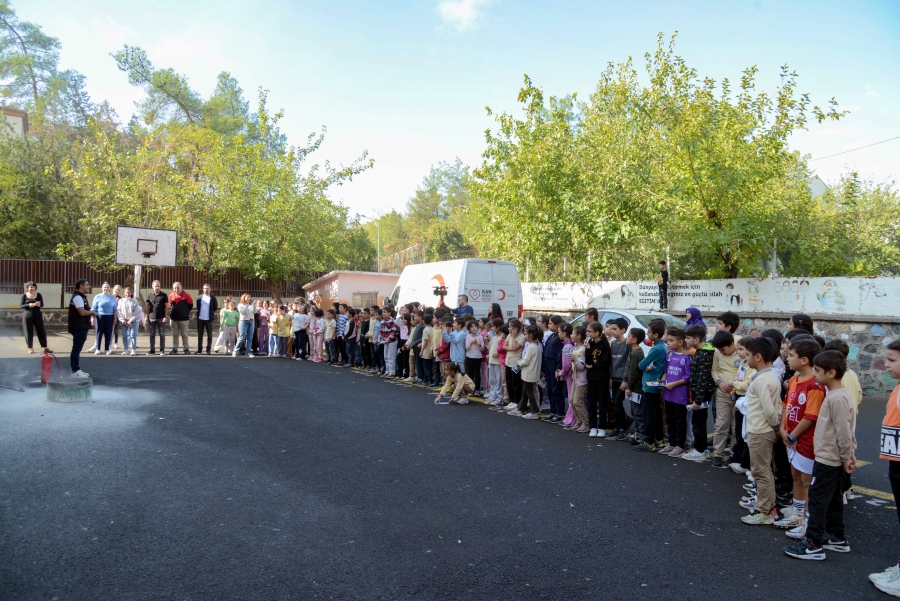 Öğrencilere afet farkındalık eğitimi verildi