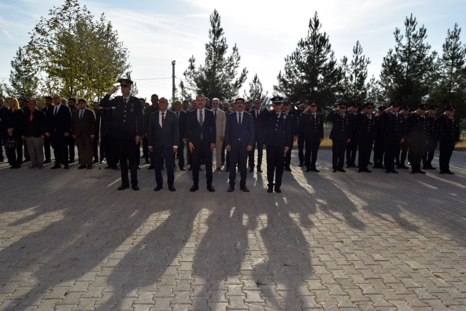 Dicle İlçesinde 10 Kasım Atatürk’ü anma programı gerçekleşti