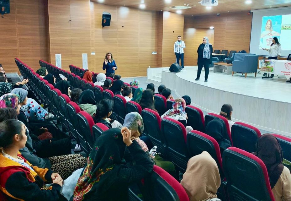 Diyarbakır’da Organ Bağışı Haftası Kapsamında Öğrencilere Farkındalık Eğitimi