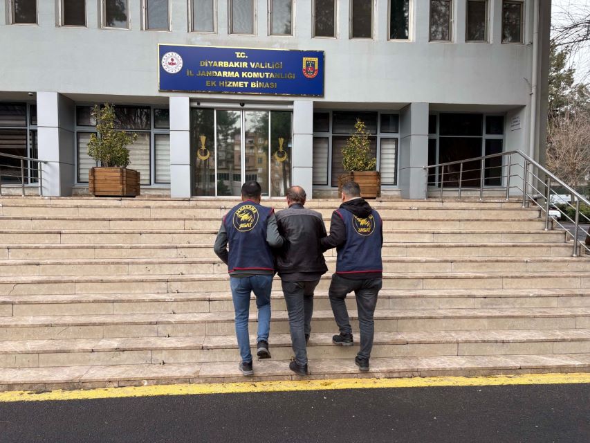 Diyarbakır’da çeşitli suçlardan aranan 113 kişi yakalandı