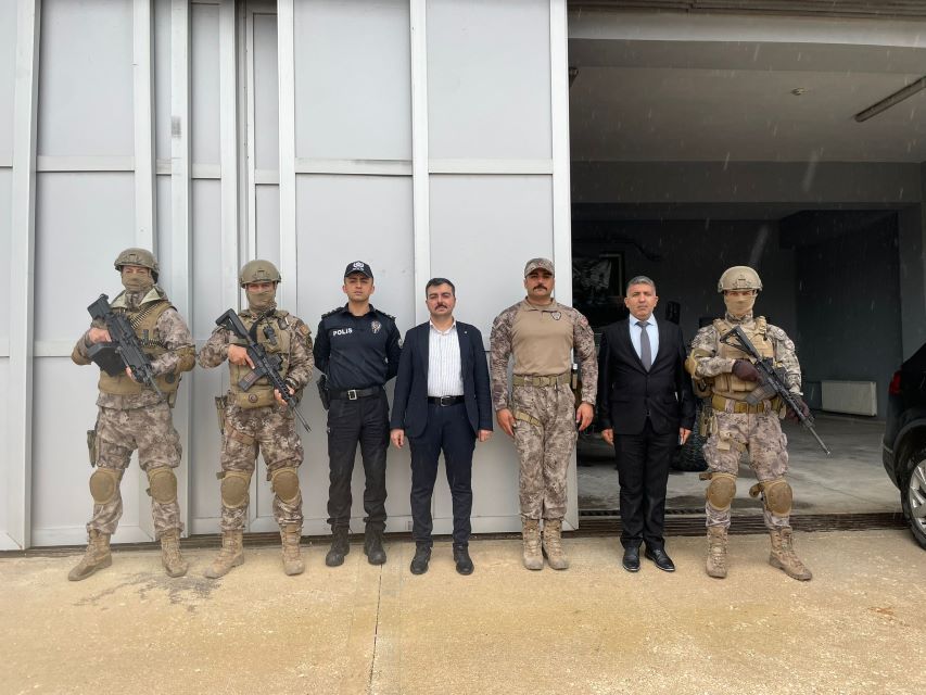 Dicle Kaymakamı Mustafa Atış, emniyet personeli ile bir araya geldi