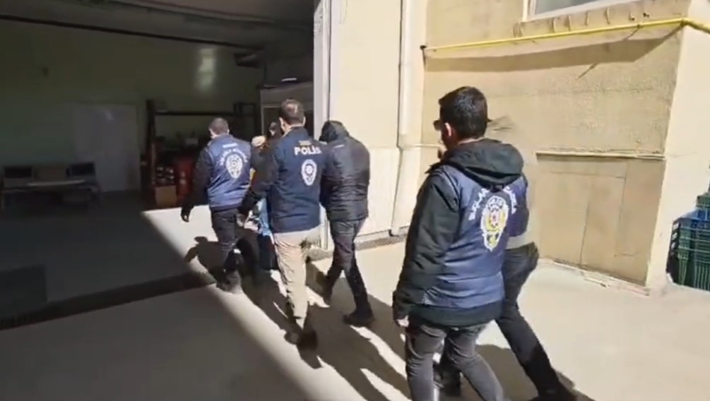 Diyarbakır Merkezli 8 İlde Bungalov Dolandırıcılık Operasyonu: 210 Milyon Liralık Vurgun 