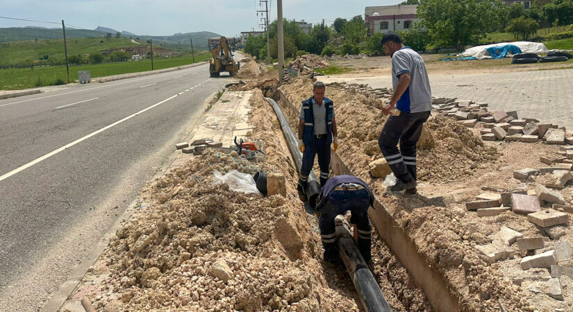 DİSKİ, Kocaköy’de içme suyu hattını yeniledi, Çınar’da şebeke kapasitesini arttırdı