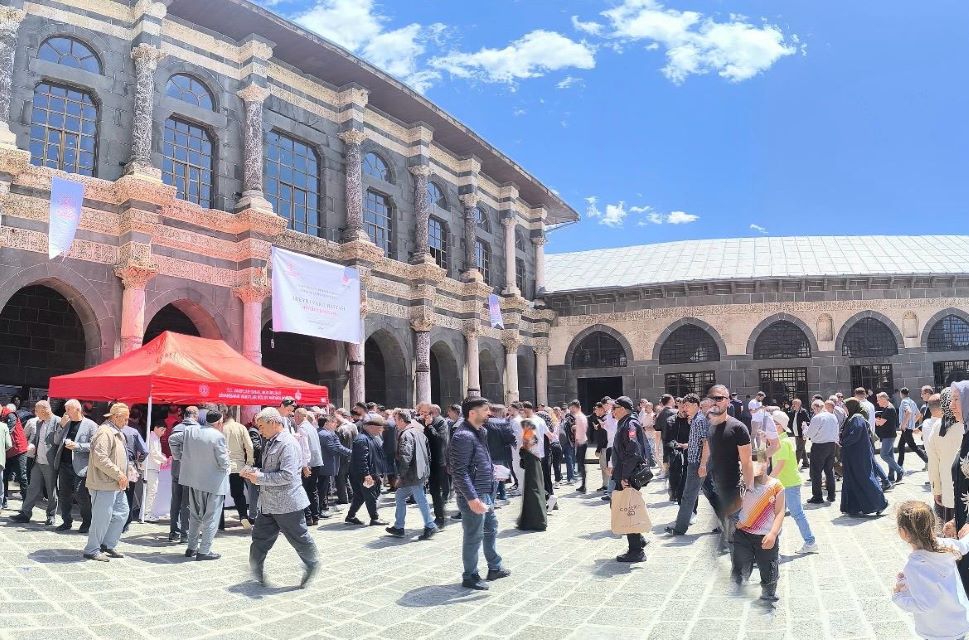 Diyarbakır, Mardin, Batman ve Bingöl’de Vakıf Haftası etkinlikleri
