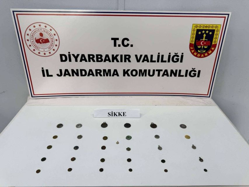 Diyarbakır’da 31 adet tarihi sikke ve obje ele geçirildi
