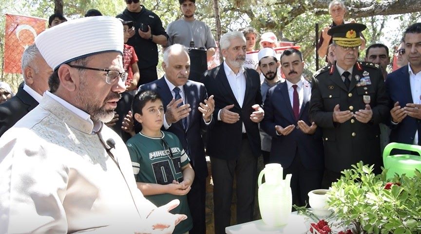 15 Temmuz Şehidi Polis memuru Halit Gülser, Dicle’deki kabri başında dualarla anıldı