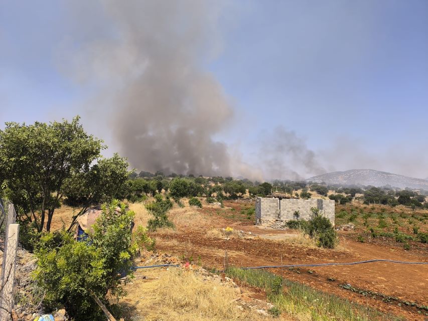 Dicle İlçesi’ne bağlı Tepebaşı Mahallesi kırsalında çıkan yangın büyüyerek yayılıyor