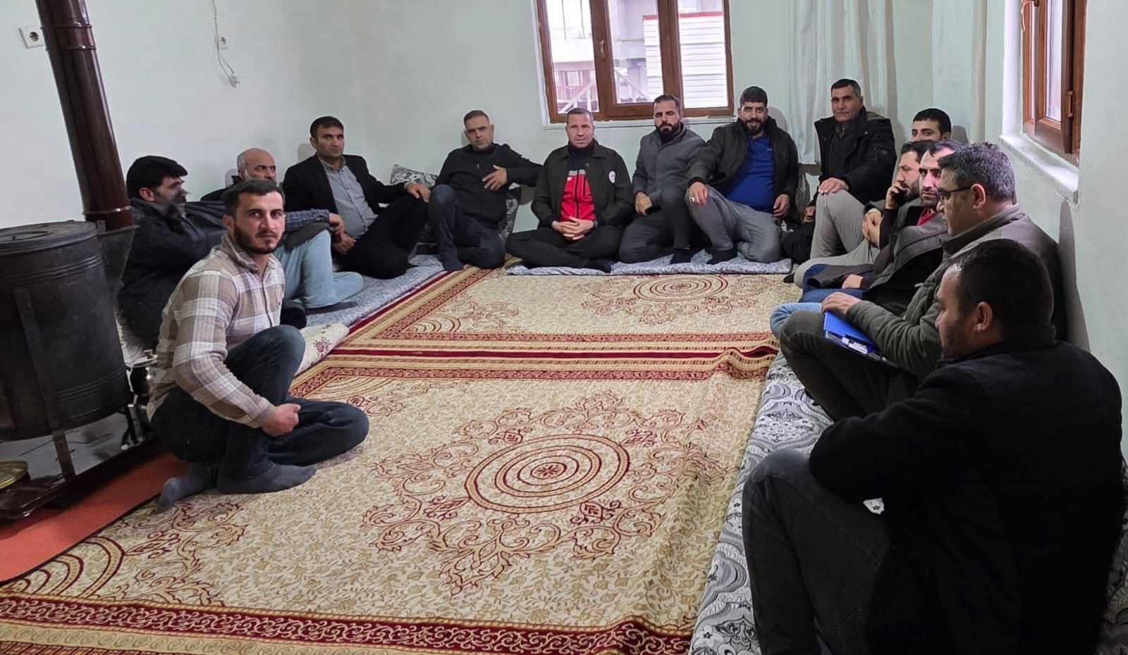 Dicle’de “Cuma Buluşmaları” ile Çiftçilere Yerinde Bilgilendirme