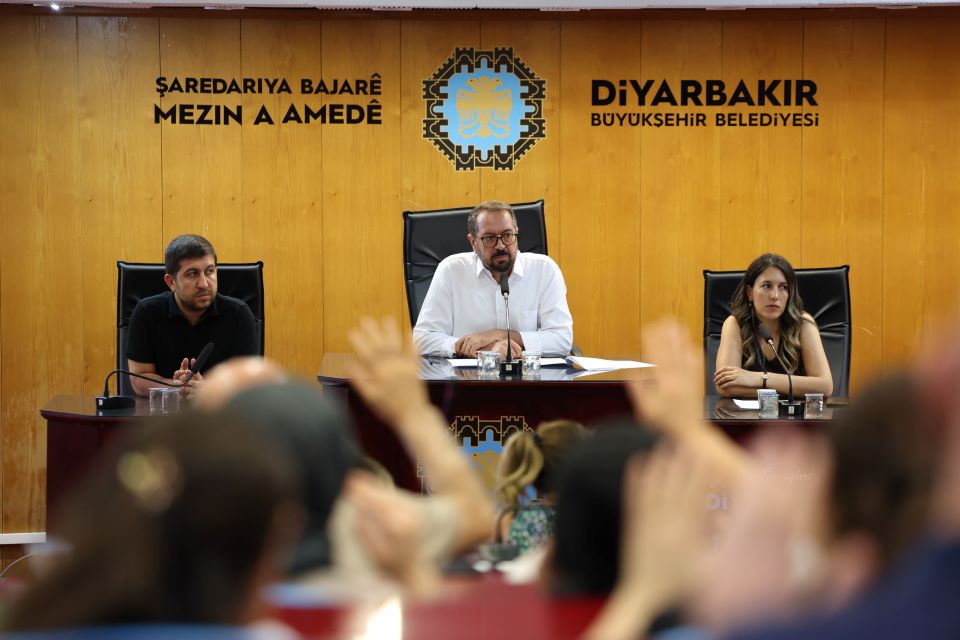 DBB Meclis 1. Başkan Vekilliğine Evin Yelboğa seçildi