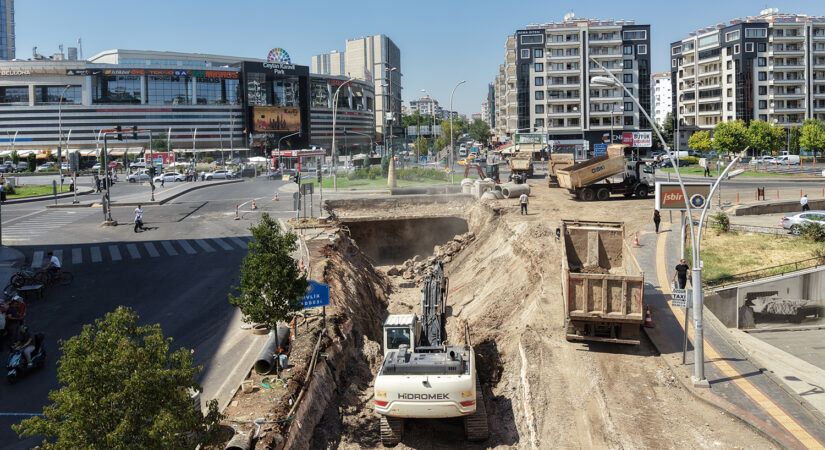 DİSKİ, Yenihal Köprülü Kavşağı’ndaki su baskını sorununu kalıcı olarak çözüyor