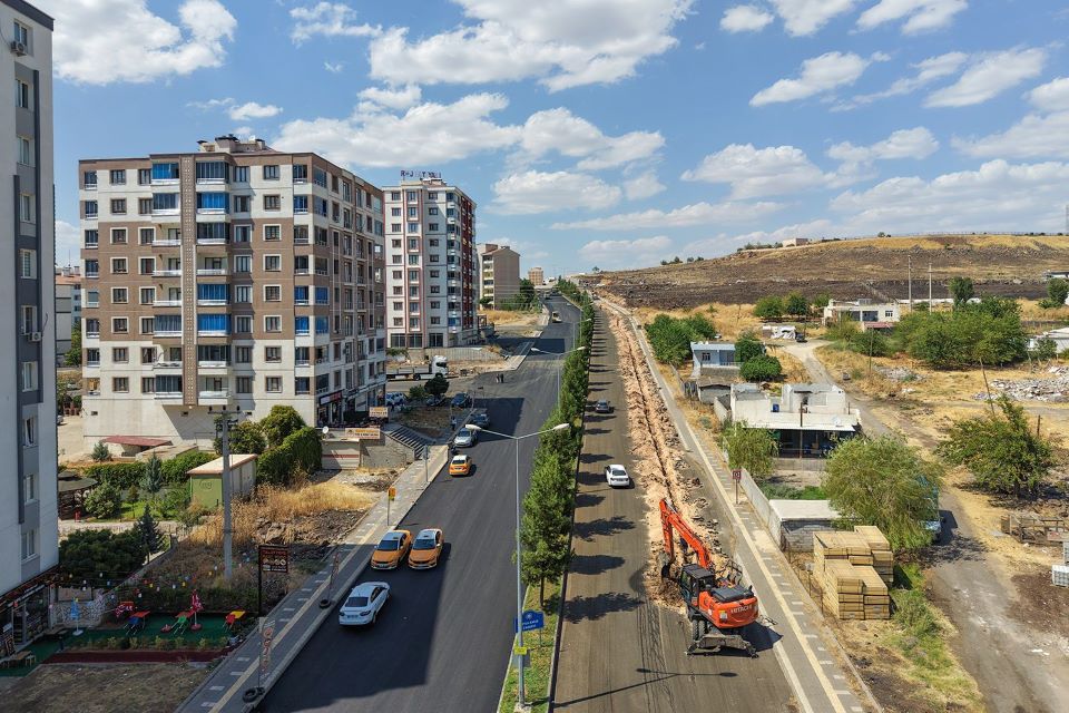 Leyla Kasım Caddesi’nde içme suyu altyapısı tamamlandı