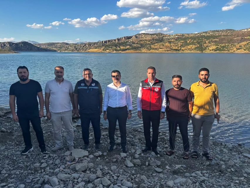 Dicle İlçesindeki Kralkızı Barajı’na 820 bin yavru balık bırakıldı